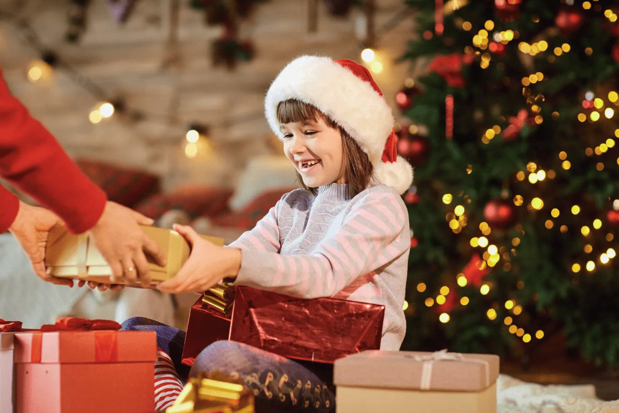 Sweet Treats and Healthy Teeth: A Kid’s Guide to Dental Care During Christmas